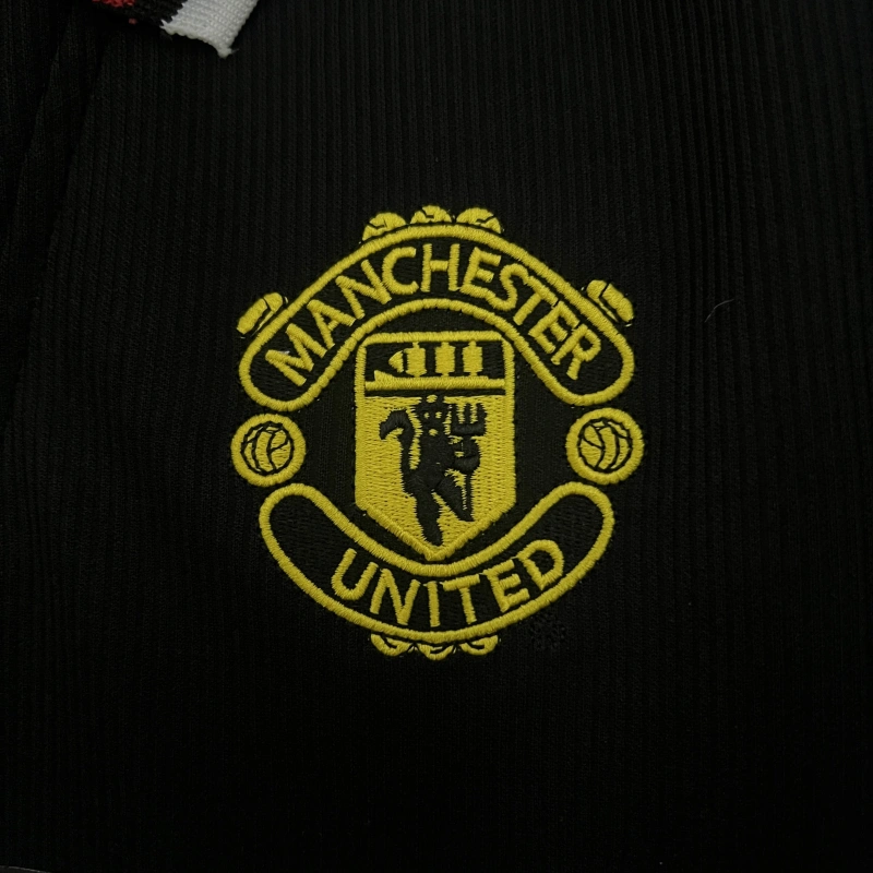 Camisa III Manchester United Retrô | 98/99 Umbro - Preta