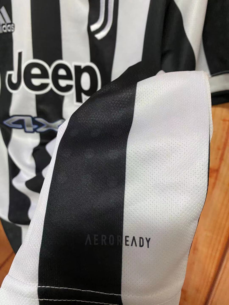 Camisa I Juventus | 21/22 Torcedor Adidas - Branca e Preta