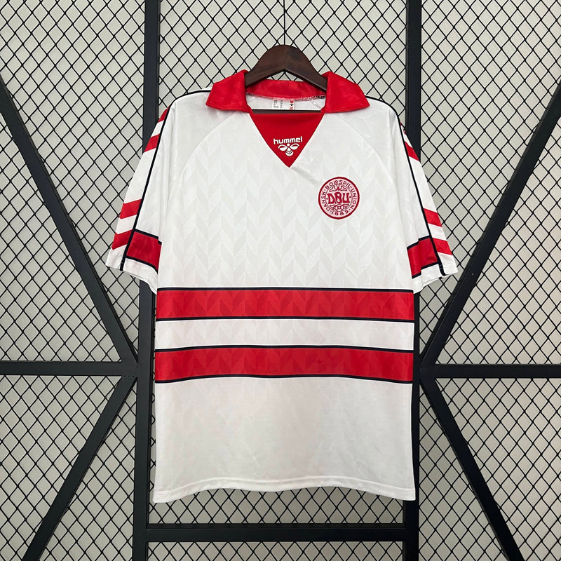Camisa II Dinamarca Retrô | 1988 Hummel - Branca e Vermelha