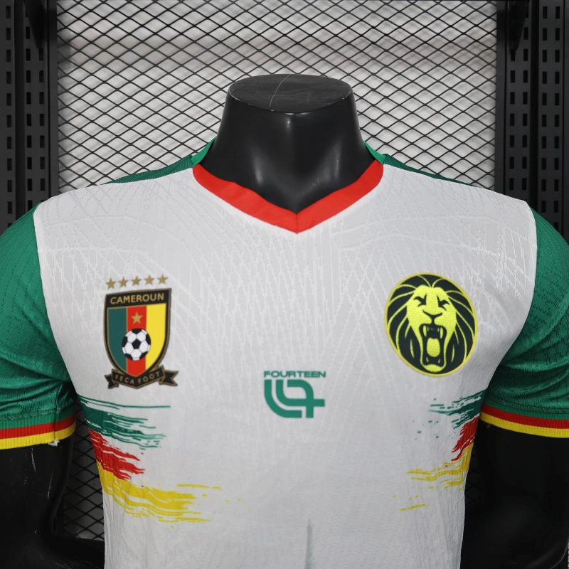 Camisa III Camarões | 25/26 Modelo Jogador 14Fourteen - Branca Verde e Vermelha