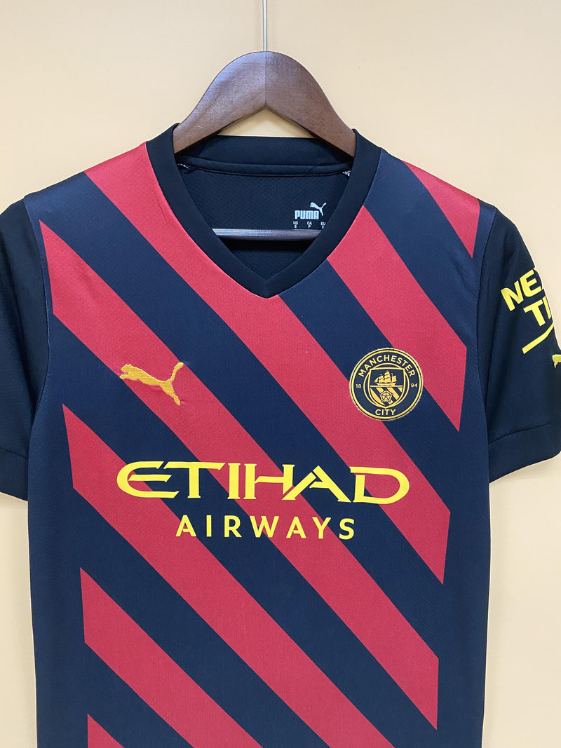 Camisa II Manchester City | 22/23 Torcedor Puma - Preta e Vermelha