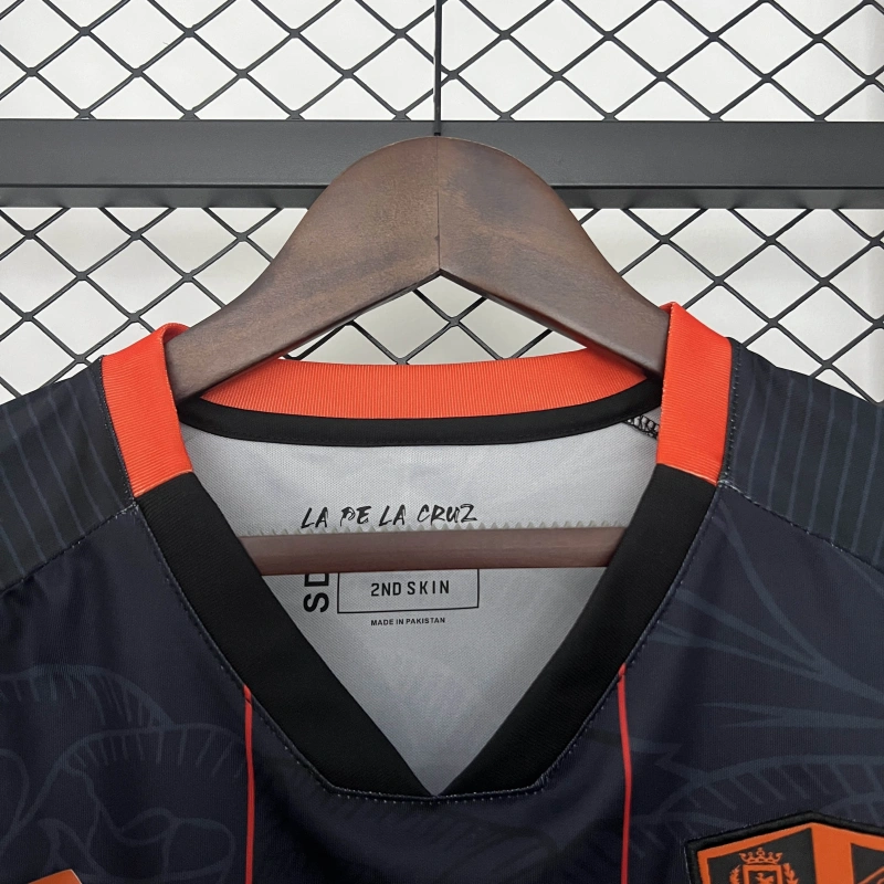 Camisa III SD Huesca | 24/25 Torcedor Soka - Preta e Laranja