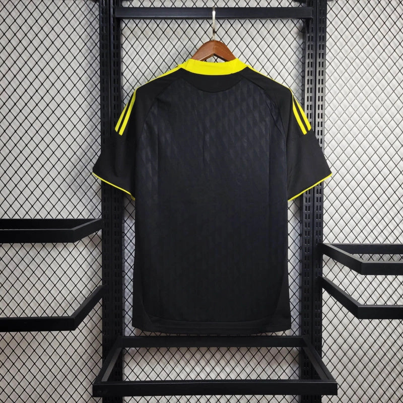 Camisa III Liverpool Retrô | 10/11 Adidas - Preta e Amarela