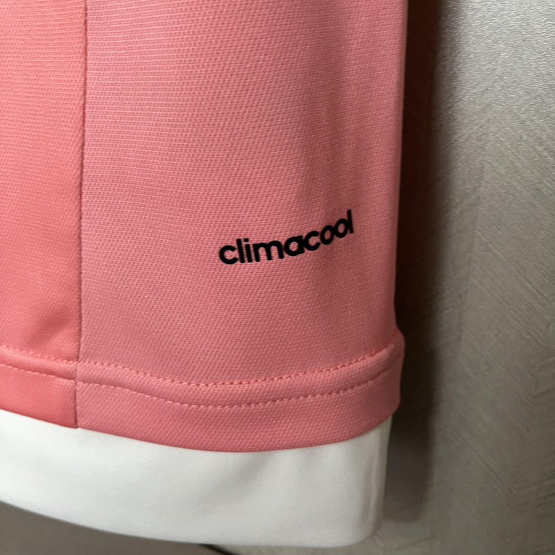 Camisa II Juventus Retrô | 15/16 Adidas - Rosa