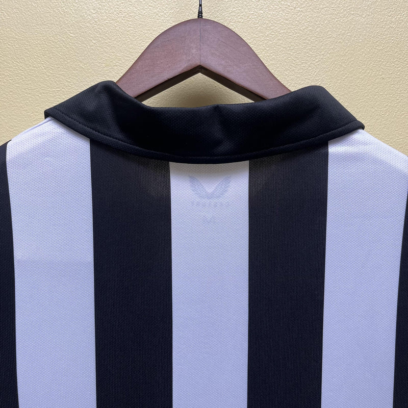 Camisa Edição Comemorativa 130 anos Newcastle | 23/24 Torcedor Castore - Preta e Branca