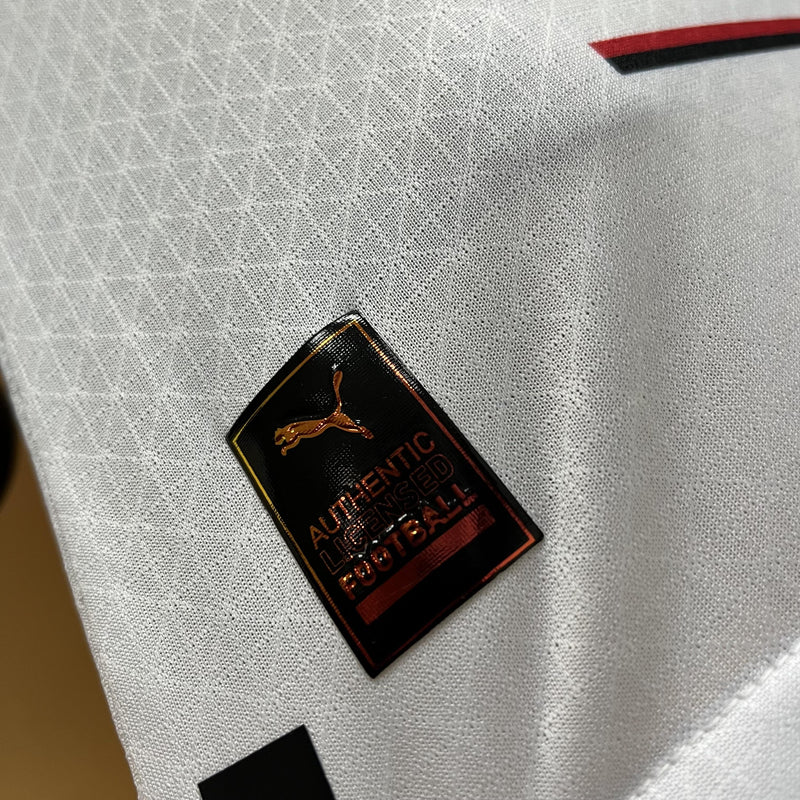 Camisa II Milan | 22/23 Modelo Jogador Puma - Branca e Vermelha