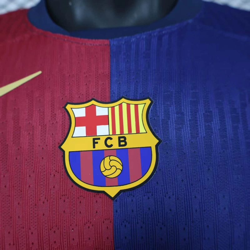 Camisa I Barcelona | 24/25 Modelo Jogador Nike - Vermelha e Azul (Travis Scott)
