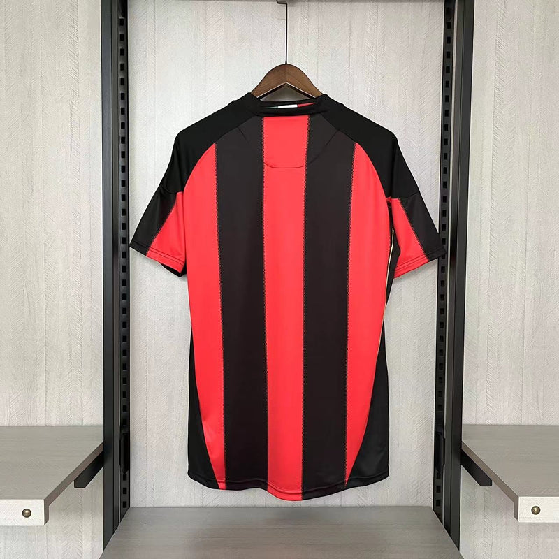 Camisa I Milan Retrô | 10/11 Torcedor Adidas - Vermelha e Preta