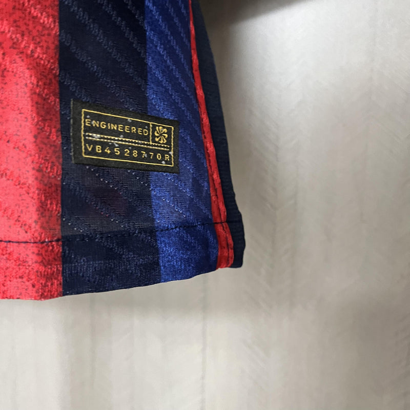Camisa Edição Especial Barcelona | 24/25 Modelo Jogador Nike - Azul e Vermelha