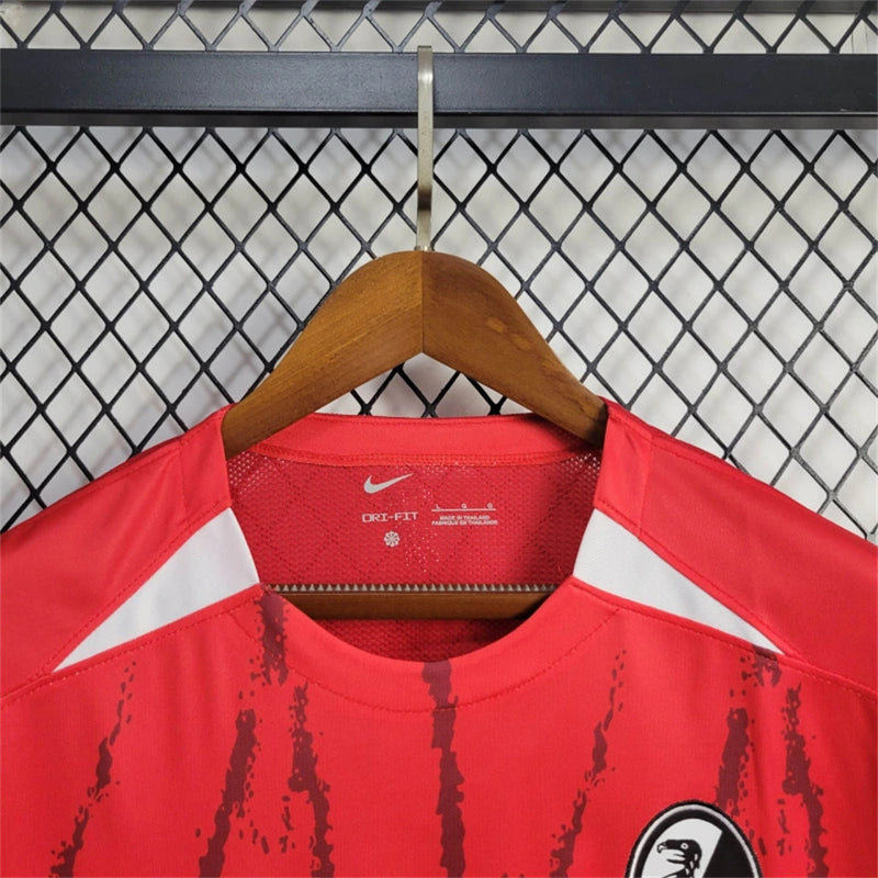 Camisa I SC Freiburg | 24/25 Torcedor Nike - Vermelha e Branca