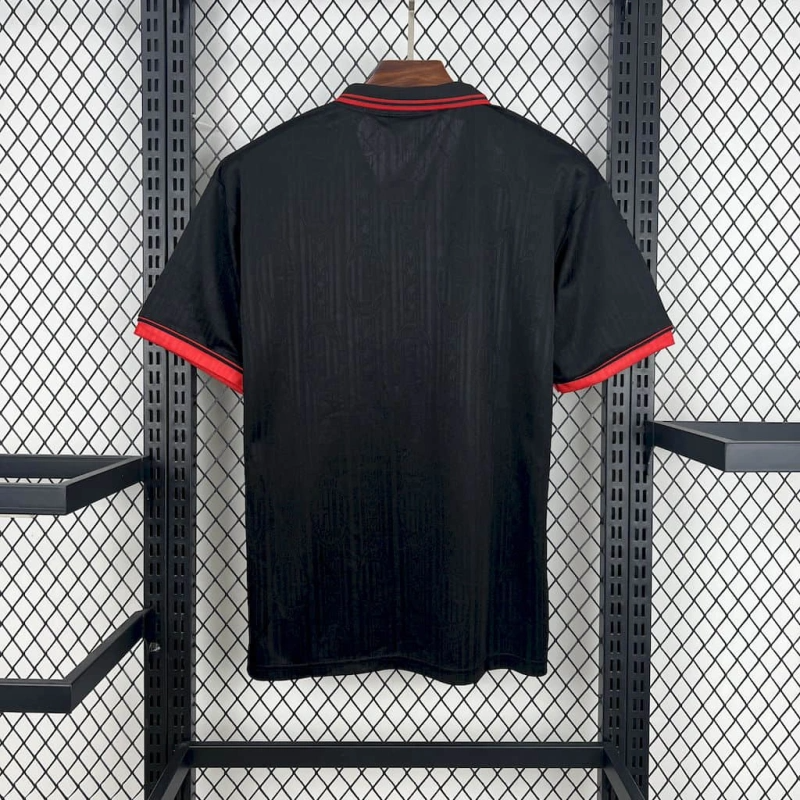 Camisa IV Milan Retrô | 97/98 Lotto - Preta