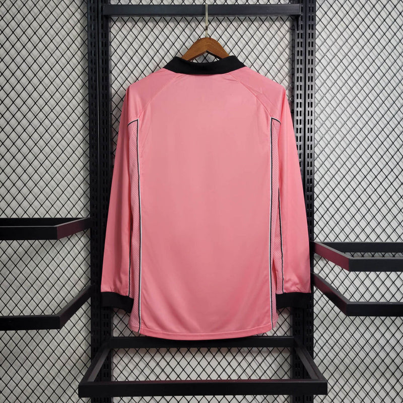 Camisa II Juventus Retrô | 97/98 Adidas - Rosa e Preta - Manga Longa