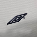 Camisa III Manchester United Retrô | 99/00 Umbro - Branca e Azul