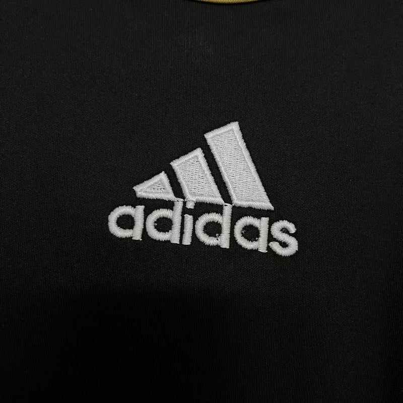 Camisa III Milan Retrô | 06/07 Torcedor Adidas - Preta e Vermelha - Manga Longa