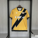 Camisa III Rayo Vallecano | 23/24 Torcedor Umbro - Dourada e Preta