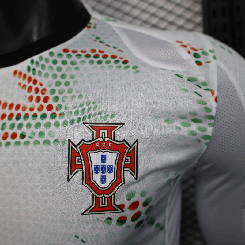 Camisa II Portugal | 2025 Modelo Jogador Nike - Branca (Manga Longa)