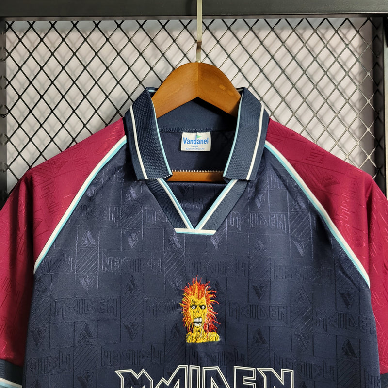 Camisa Iron Maiden x West Ham Retrô | 1999 Vandanel - Azul e Vermelha