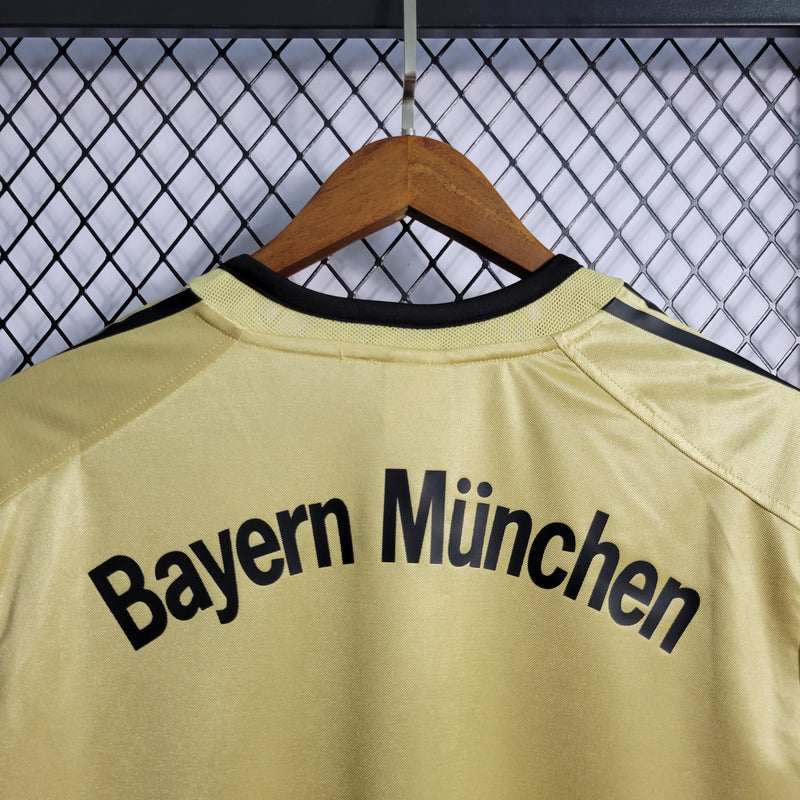 Camisa II Bayern de Munique Retrô | 04/05 Adidas - Dourada