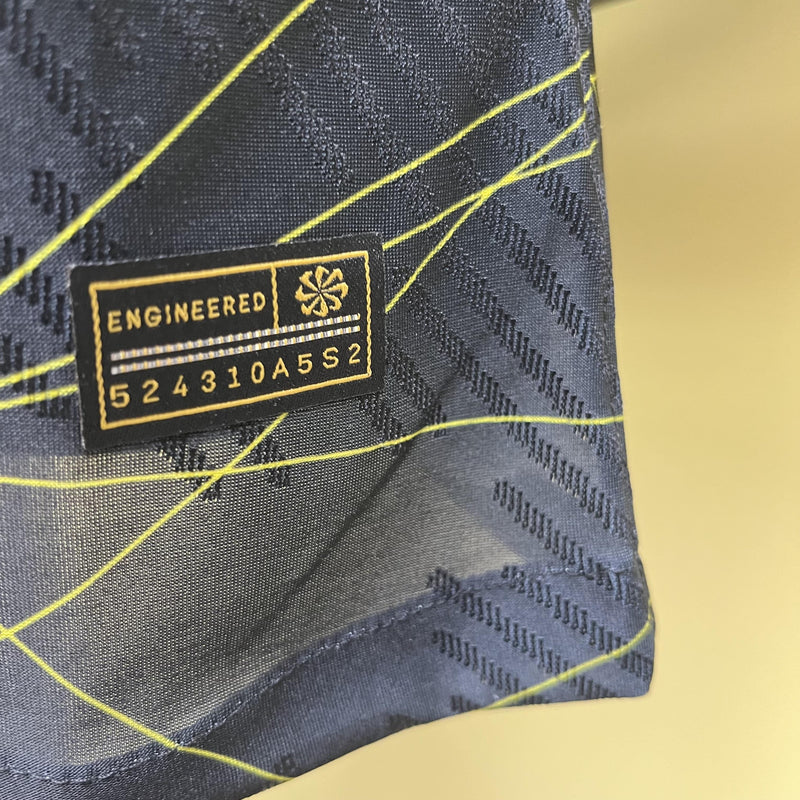 Camisa IV PSG | 22/23 Modelo Jogador Jordan - Preta e Amarela