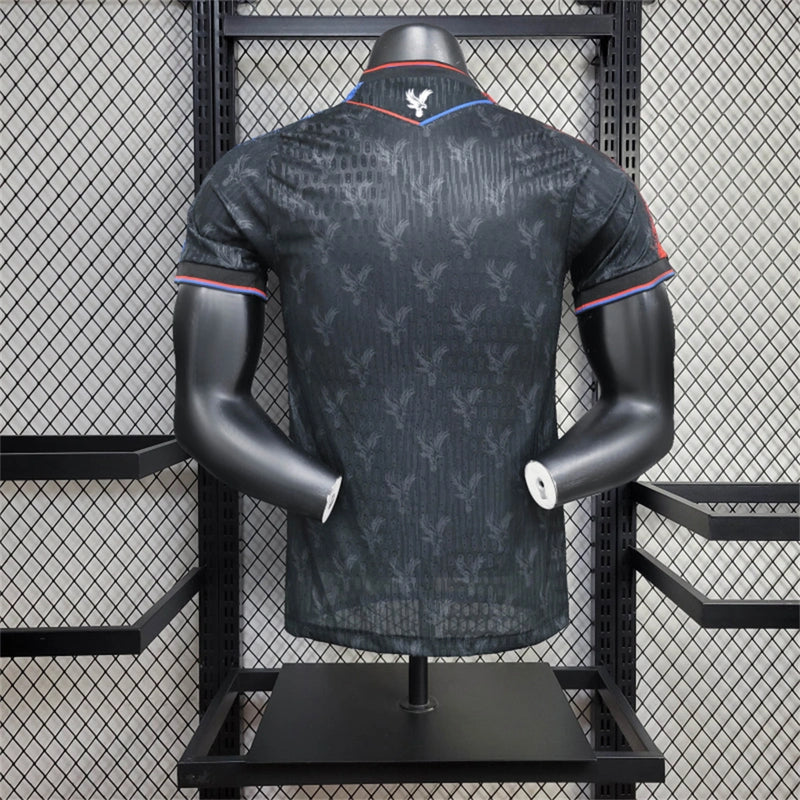 Camisa III Crystal Palace | 24/25 Modelo Jogador Macron - Preta Azul e Vermelha