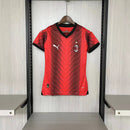 Camisa I Milan | 23/24 Torcedor Nike - Vermelha e Preta - Feminina