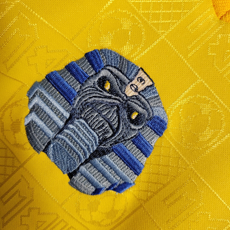 Camisa Iron Maiden x West Ham Retrô | 2008 - Amarela e Azul