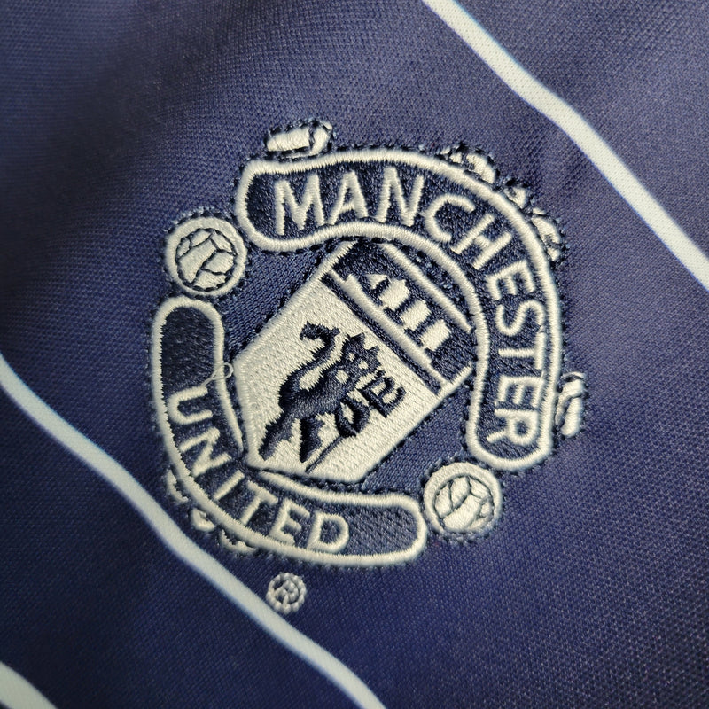 Camisa II Manchester United Retrô | 99/00 Umbro - Azul e Branca