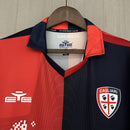 Camisa I Cagliari | 23/24 Torcedor EYE - Vermelha e Azul