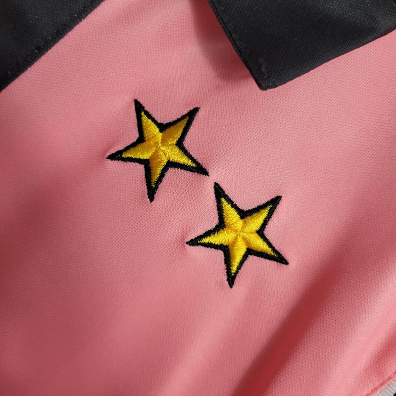 Camisa II Juventus Retrô | 97/98 Adidas - Rosa e Preta - Manga Longa
