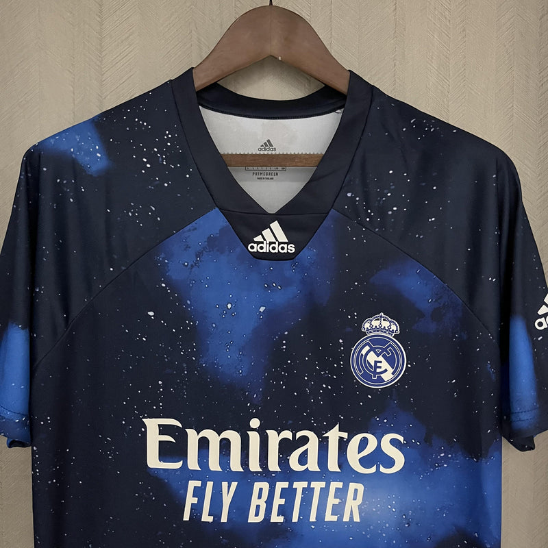 Camisa Sky Star Real Madrid Retrô | 18/19 Torcedor Adidas - Preta e Azul