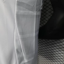 Camisa II Liverpool | 25/26 Modelo Jogador Adidas - Branca e Vermelha