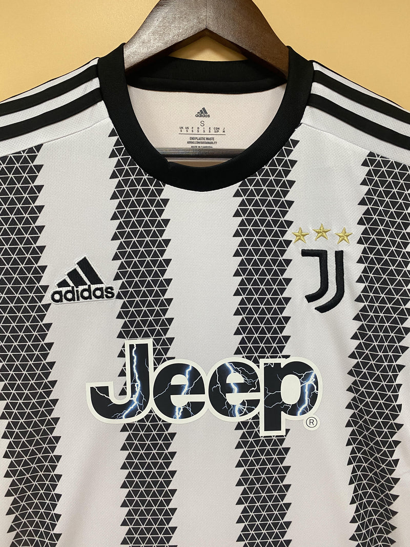 Camisa I Juventus | 22/23 Torcedor Adidas - Branca e Preta