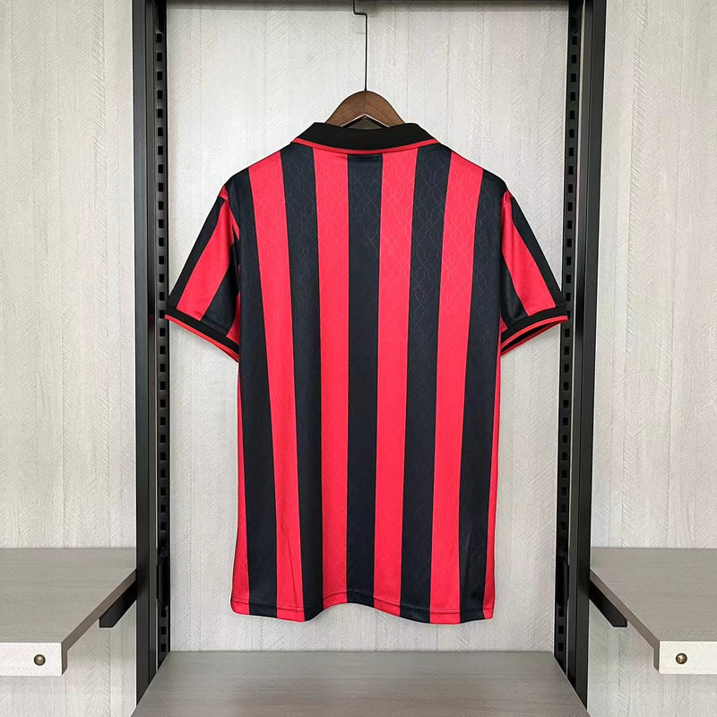 Camisa I Milan Retrô | 95/96 Torcedor Lotto - Vermelha e Preta