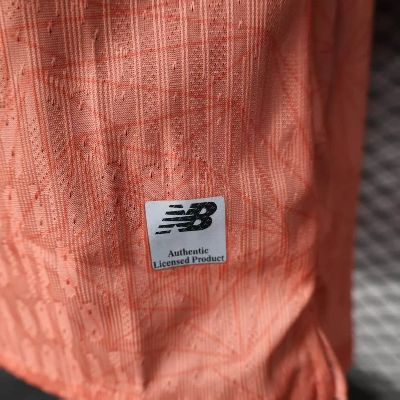 Camisa II Porto | 25/26 Modelo Jogador New Balance - Rosa