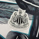 Camisa Pré Jogo Newcastle | 24/25 Torcedor Adidas - Branca e Preta
