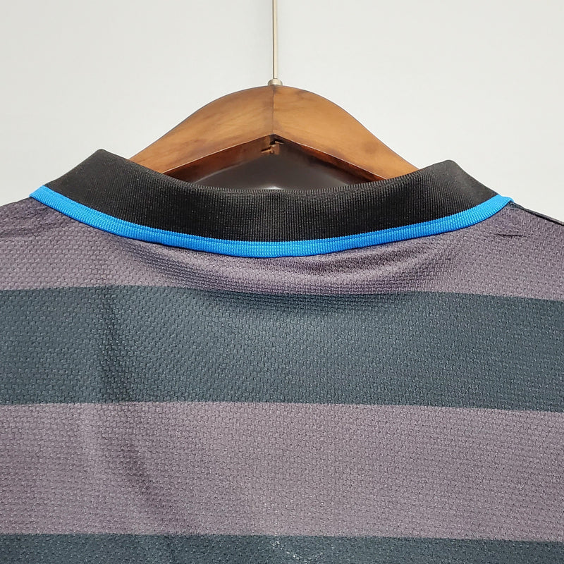 Camisa III Inter de Milão Retrô | 97/98 Torcedor Umbro - Preta