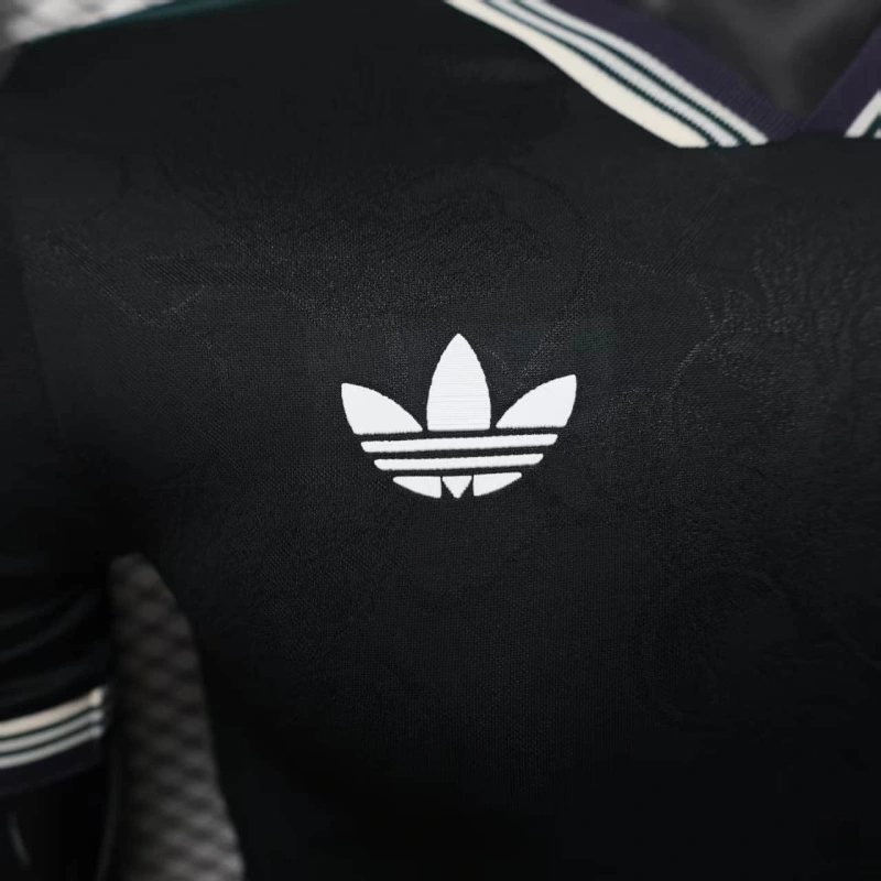 Camisa III Juventus | 25/26 Modelo Jogador Adidas - Preta e Branca