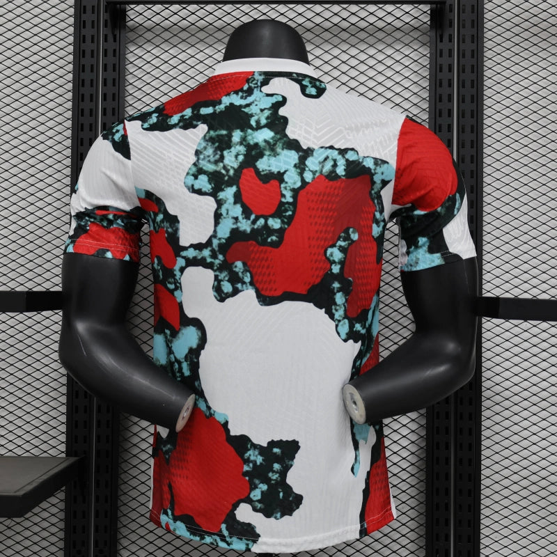 Camisa Pré Jogo Bayern de Munique | 25/26 Modelo Jogador Adidas - Branca Vermelha e Azul