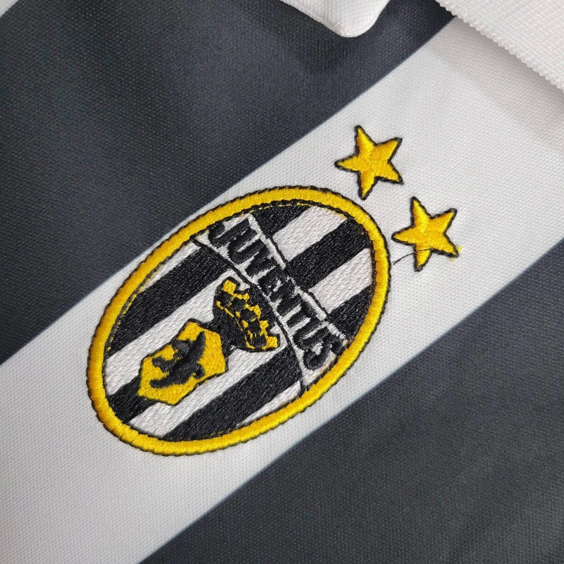 Camisa I Juventus Retrô | 99/00 Kappa - Branca e Preta - Manga Longa