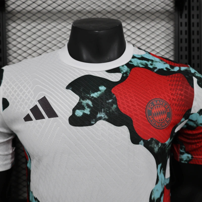Camisa Pré Jogo Bayern de Munique | 25/26 Modelo Jogador Adidas - Branca Vermelha e Azul