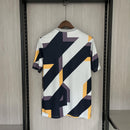 Camisa Treino Real Madrid | 23/24 Torcedor Adidas - Branca e Preta