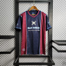 Camisa Iron Maiden x West Ham Retrô | 2011 - Azul e Vermelha