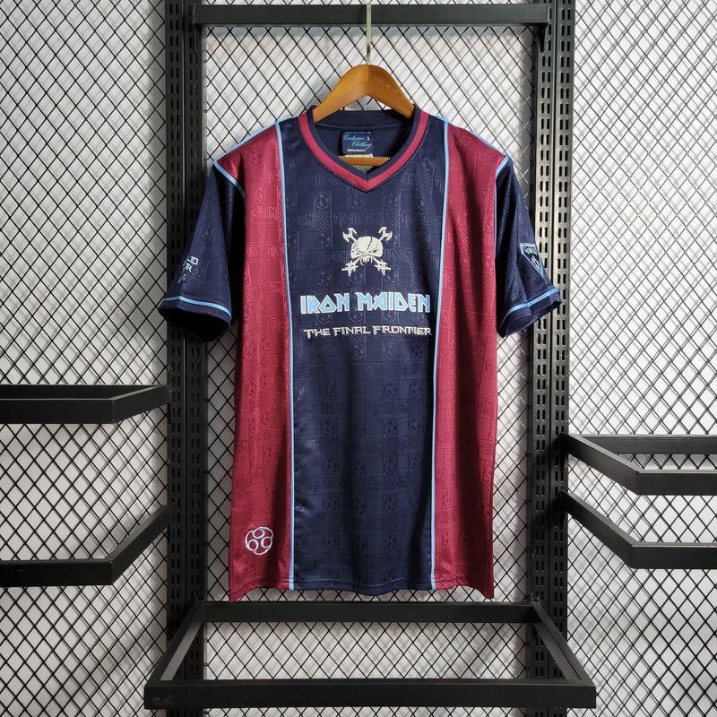 Camisa Iron Maiden x West Ham Retrô | 2011 - Azul e Vermelha