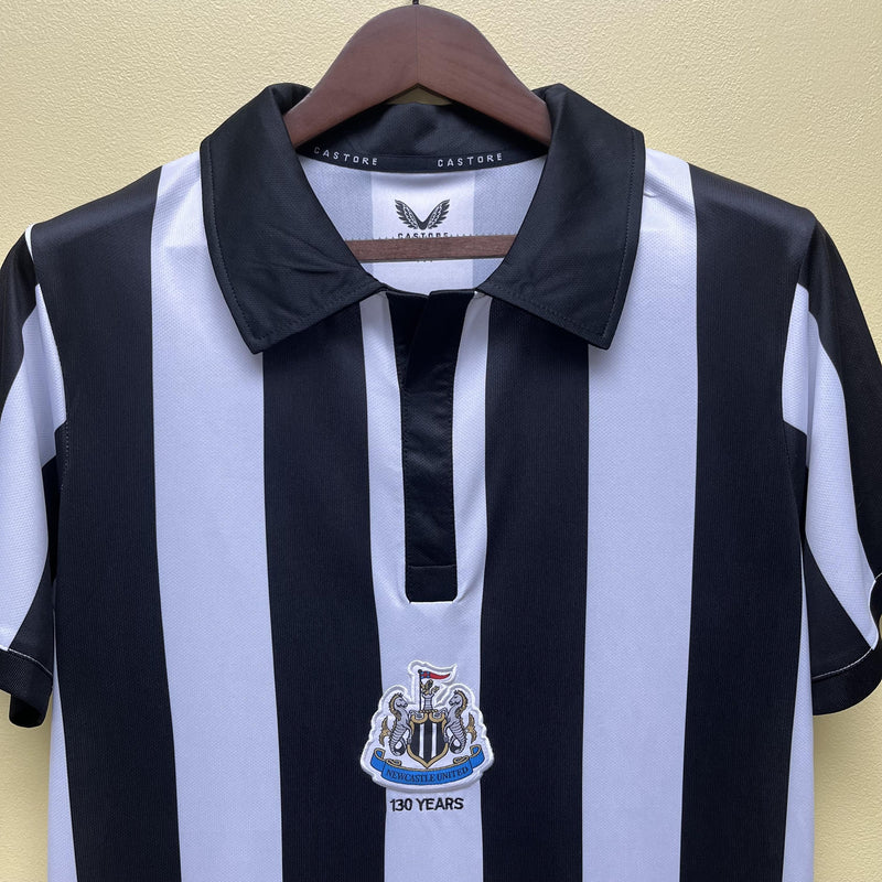 Camisa Edição Comemorativa 130 anos Newcastle | 23/24 Torcedor Castore - Preta e Branca