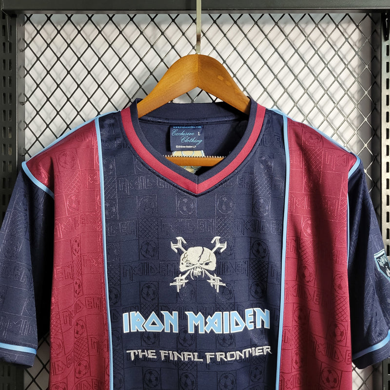 Camisa Iron Maiden x West Ham Retrô | 2011 - Azul e Vermelha