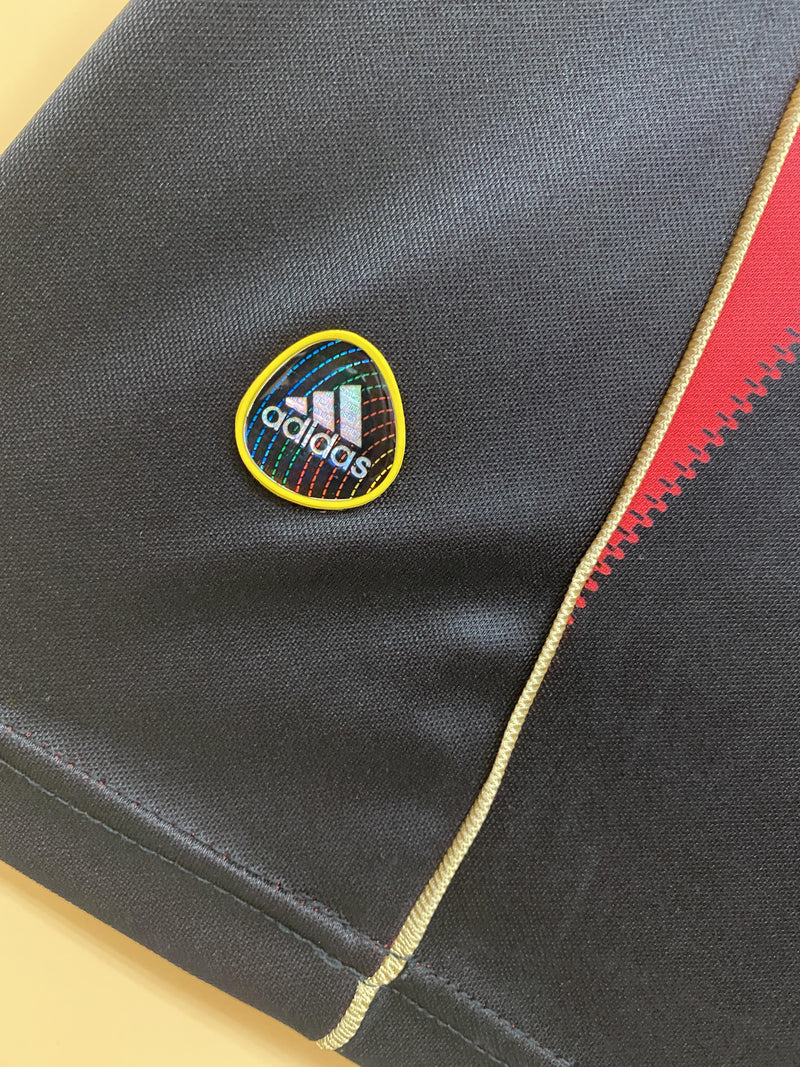 Camisa I Milan Retrô | 10/11 Torcedor Adidas - Vermelha e Preta