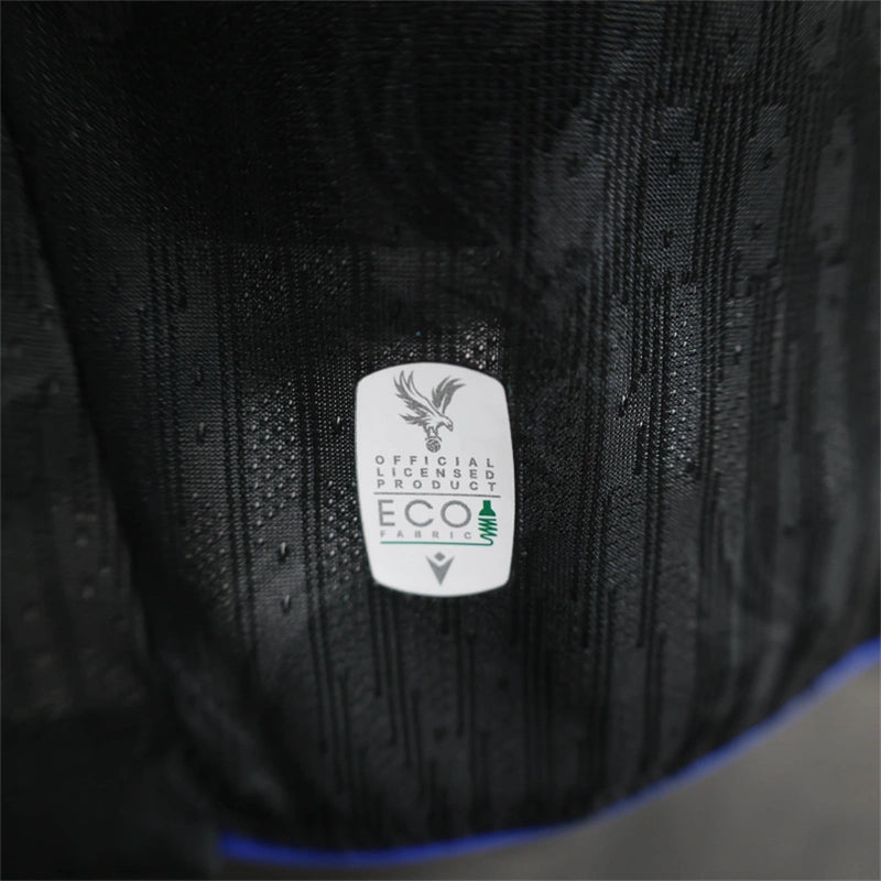 Camisa III Crystal Palace | 24/25 Modelo Jogador Macron - Preta Azul e Vermelha