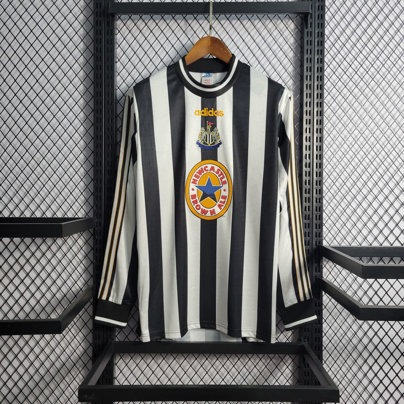 Camisa I Newcastle Retrô | 97/99 Adidas - Preta e Branca - Manga Longa