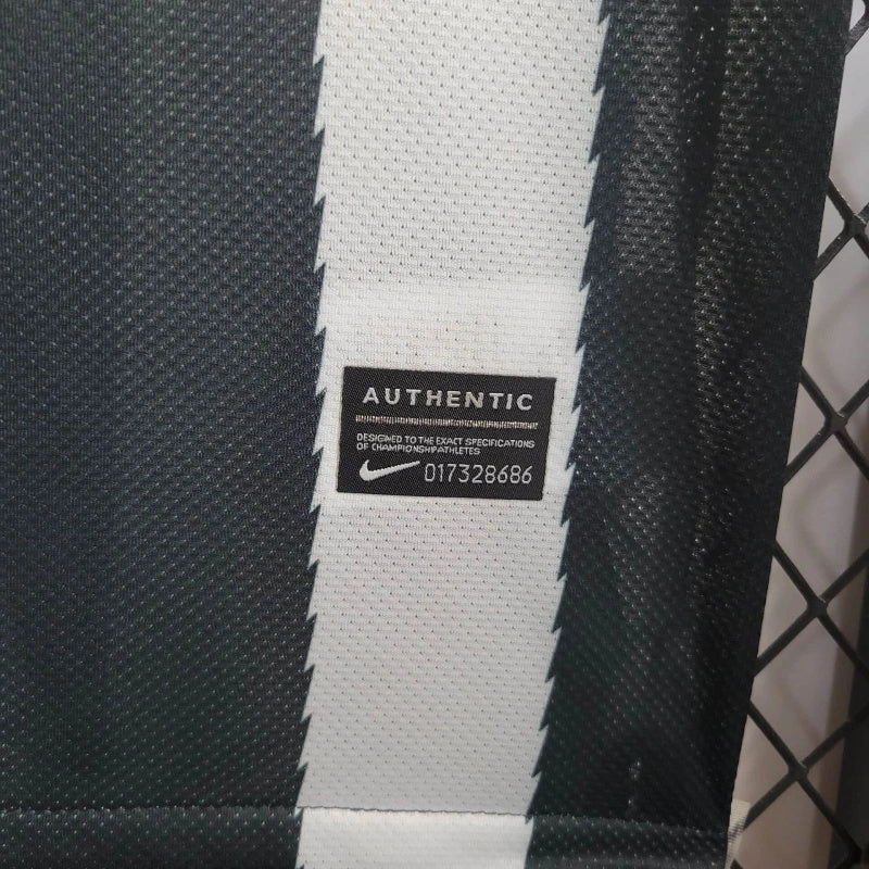 Camisa I Juventus Retrô | 10/11 Nike - Branca e Preta